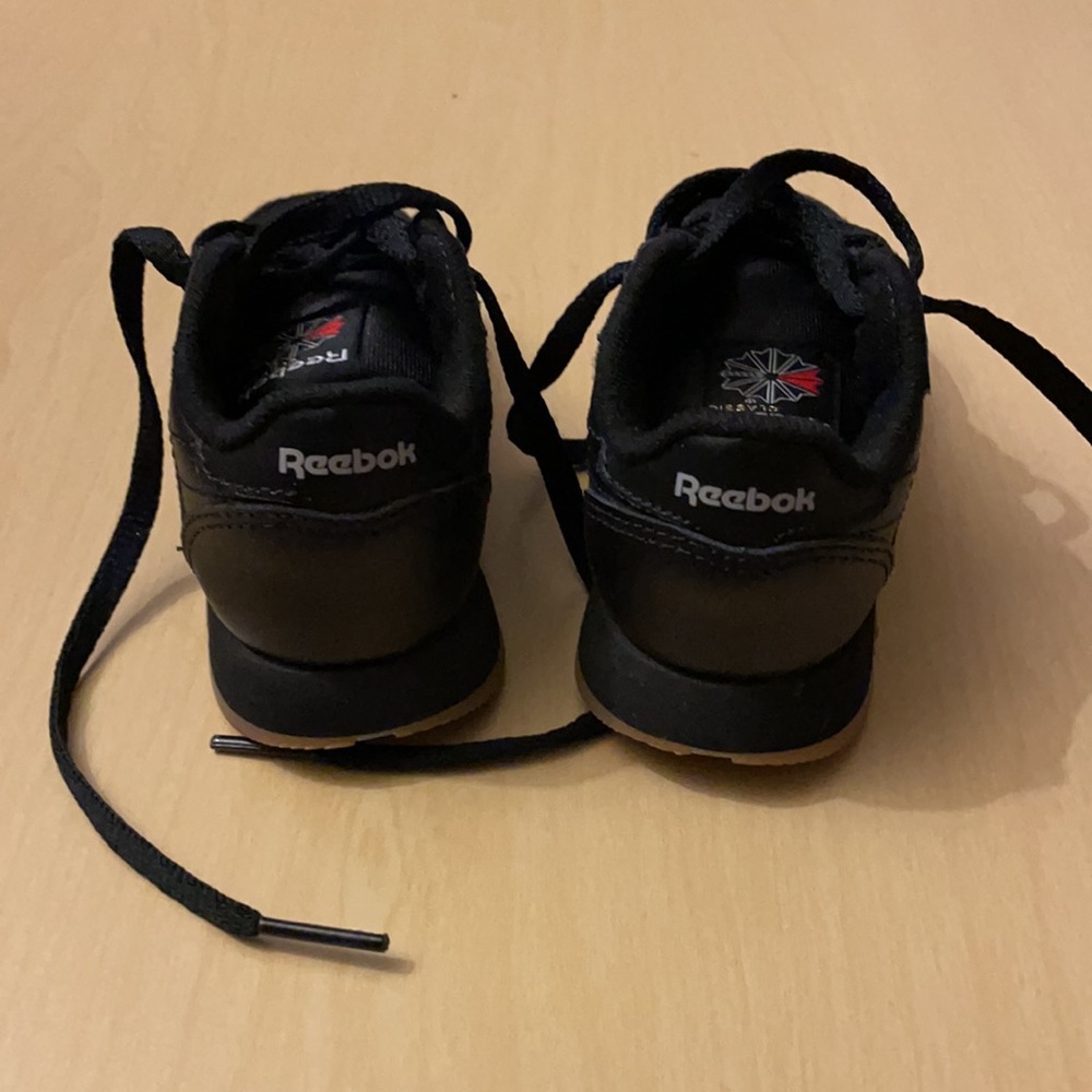 Toddler Reebok 6c - Picture 3 of 5